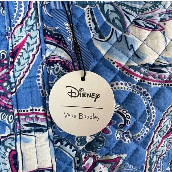 NWT Vera Bradley Disney Cinderella Paisley Large Travel Duffel - Picture 4 of 4